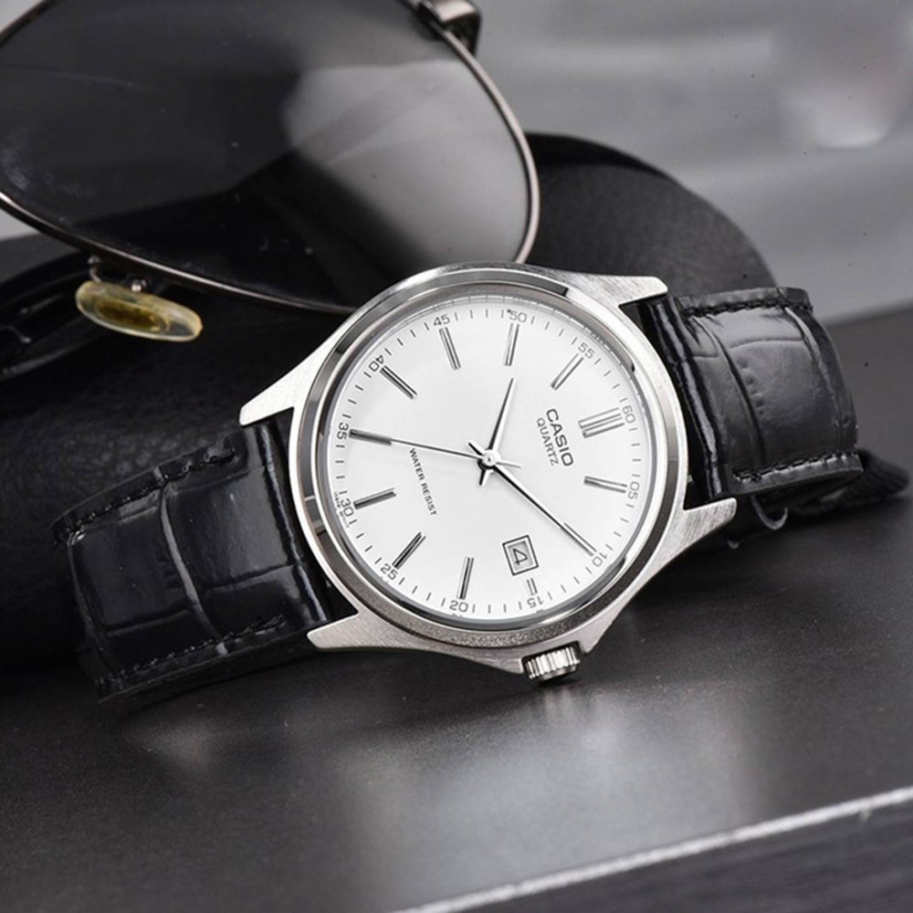 Casio Classic MTP-1183E-7A - Orologio Uomo Al Quarzo, Cassa Acciaio 38mm, Cinturino Pelle Nera, Quadrante Bianco